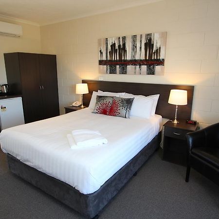 Mildura Riverview Motel Gol Gol Quarto foto